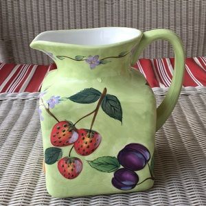Farmhouse fruit n berries pitcher